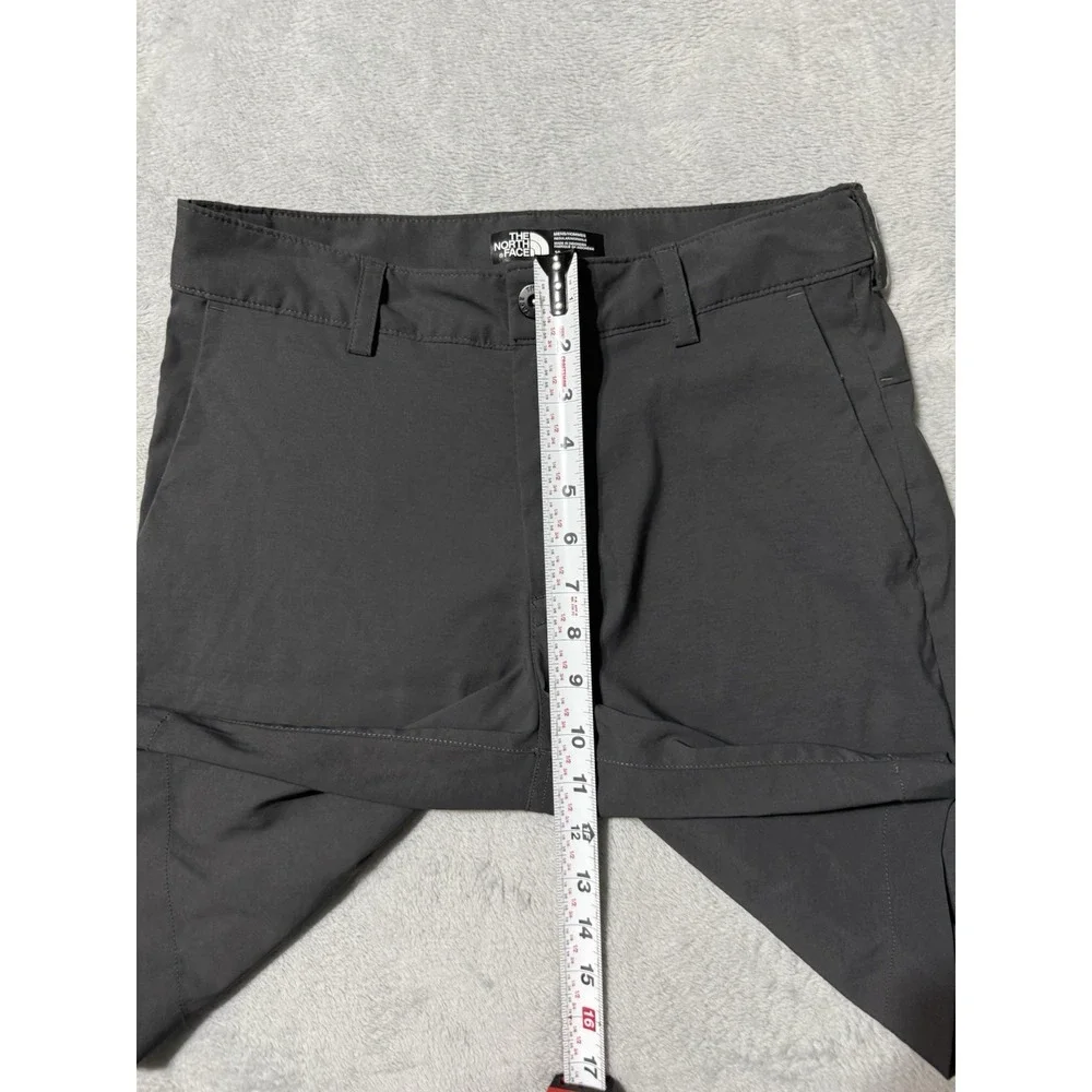The North Face Rockaway Shorts Mens 29 Outdoor Athleisure Gray Nylon
